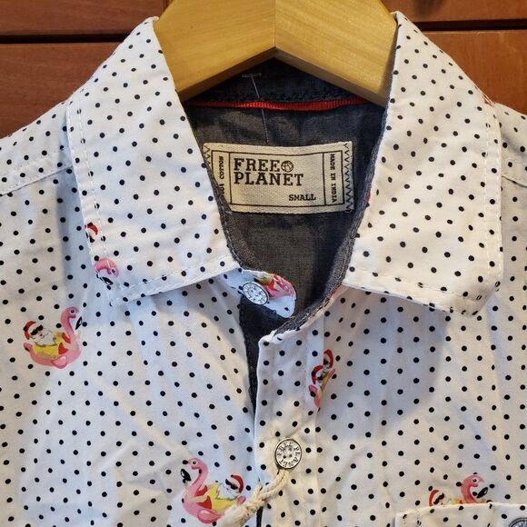 New No Tags Free Planet Polka Dots Santa riding Flamingo Shirt Mens Size M - Picture 2 of 4